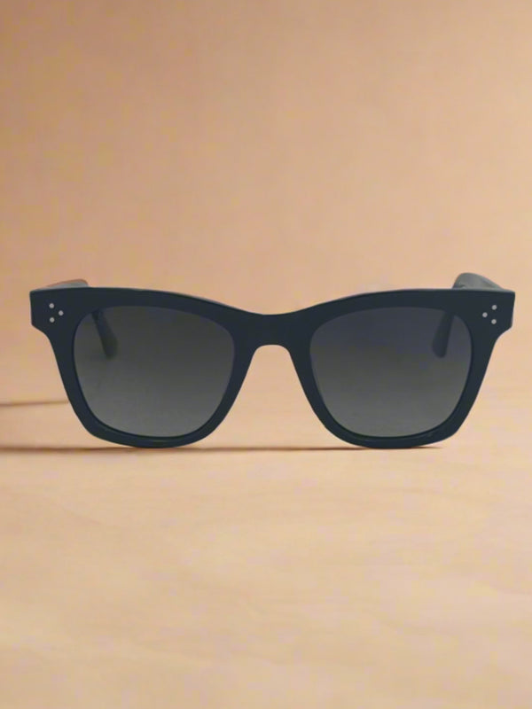 A front view of Carpaninis Venezia Sun black sunglasses